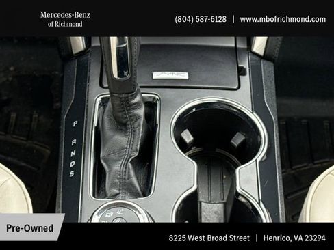 Used 2019 Ford Explorer Platinum image 19