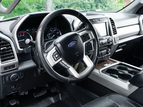 Used 2018 Ford F250 Lariat AWD/4WD image 17