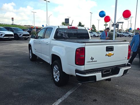 Used 2016 Chevrolet Colorado LT w/ LT Convenience Package RWD image 11