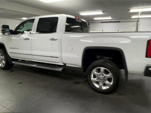 Certified 2017 GMC Sierra 2500 Denali w/ Duramax Plus Package image 6