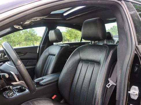 Used 2017 Mercedes-Benz CLS 550 w/ Premium 2 Package image 15