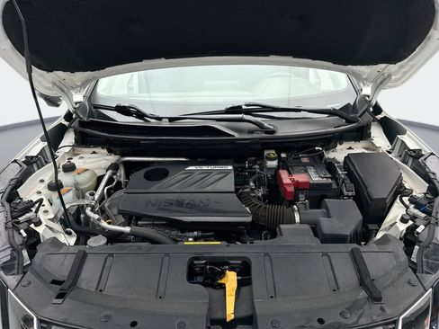 Used 2023 Nissan Rogue S AWD/4WD image 25