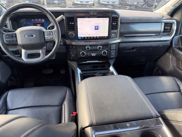 Used 2025 Ford F350 Lariat w/ Lariat Ultimate Package AWD/4WD image 16