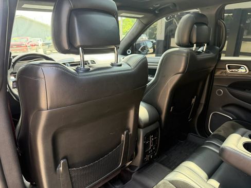 Used 2018 Jeep Grand Cherokee Trackhawk AWD/4WD image 39