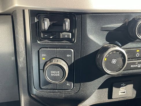 Used 2024 Ford F250 XL w/ STX Appearance Package image 36