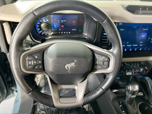 Used 2023 Ford Bronco Wildtrak AWD/4WD image 11