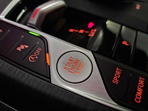 Used 2025 BMW 330i xDrive Sedan w/ M Sport Package image 26