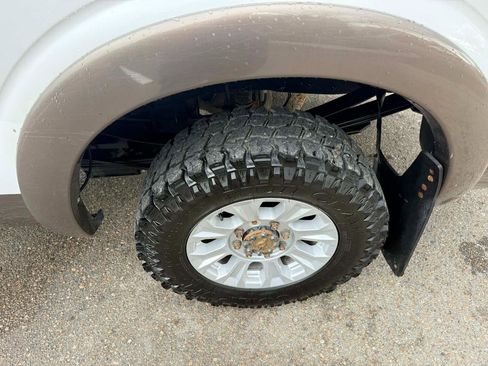 Used 2015 Ford F250 King Ranch w/ FX4 Off-Road Package image 9