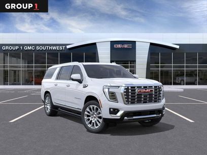 New 2026 GMC Yukon XL Denali w/ Sun & Power Step Package