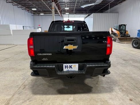 Used 2017 Chevrolet Colorado Z71 image 5