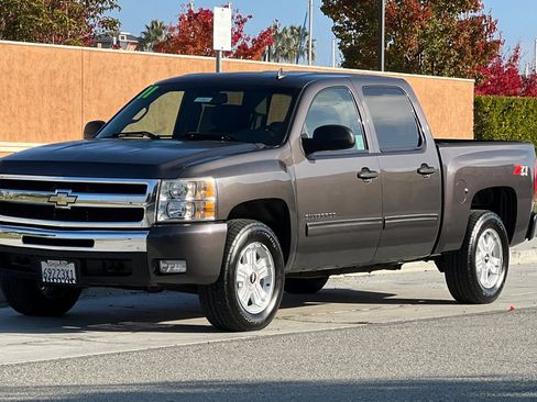Used 2011 Chevrolet Silverado 1500 LT w/ All-Star Edition image 8