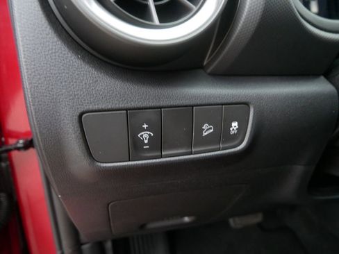 Used 2022 Hyundai Kona SEL w/ Cargo Package AWD/4WD image 15