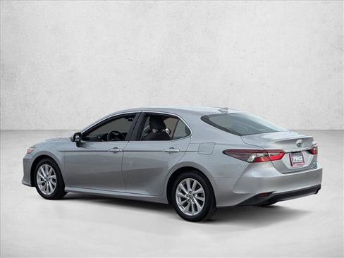Used 2023 Toyota Camry LE image 8