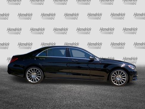 Used 2016 Mercedes-Benz S 550 Sedan image 11
