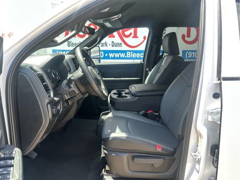 New 2025 RAM 3500 Tradesman image 27