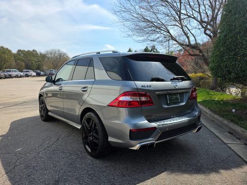 Used 2013 Mercedes-Benz ML 63 AMG 4MATIC image 3