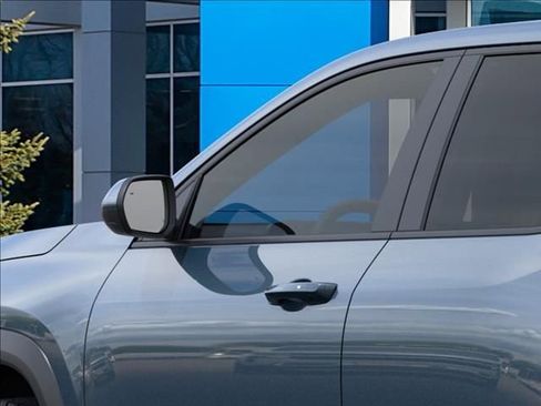 New 2026 Chevrolet Equinox LT w/ Convenience Package II FWD image 12