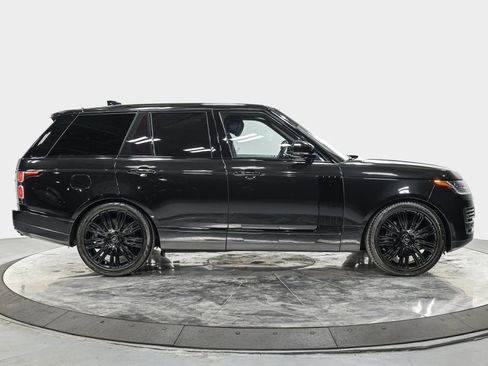Used 2022 Land Rover Range Rover P525 Westminster Edition image 9