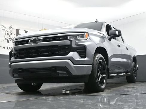Used 2023 Chevrolet Silverado 1500 RST w/ Convenience Package II AWD/4WD image 4