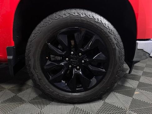 Used 2023 Chevrolet Silverado 1500 LT AWD/4WD image 11