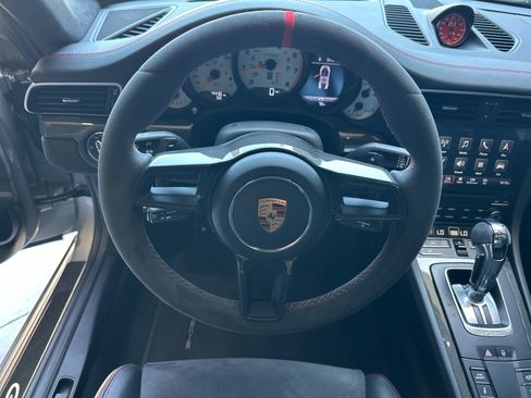 Used 2018 Porsche 911 GT2 RS RWD image 15
