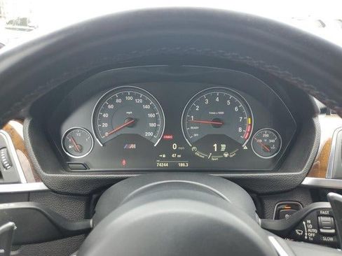 Used 2018 BMW M3 RWD image 23