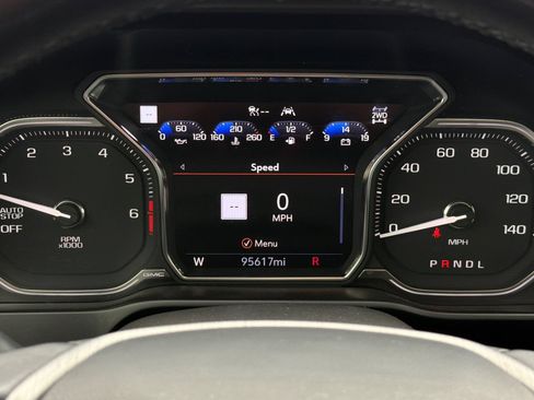 Used 2020 GMC Sierra 1500 Denali w/ Denali Ultimate Package AWD/4WD image 35