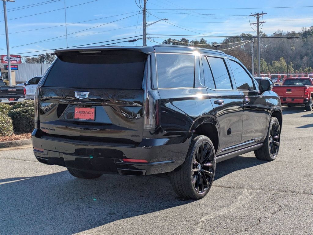 Used 2025 Cadillac Escalade Sport Platinum w/ LPO, ONYX Package AWD/4WD image 8