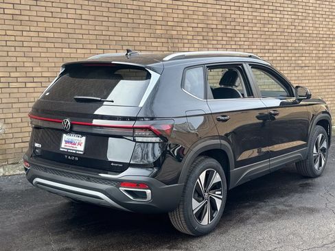 New 2026 Volkswagen Taos SE AWD/4WD image 19