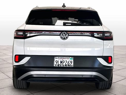 Used 2023 Volkswagen ID.4 Pro S Plus RWD image 8