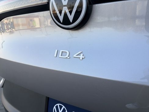 Used 2023 Volkswagen ID.4 Pro S image 29