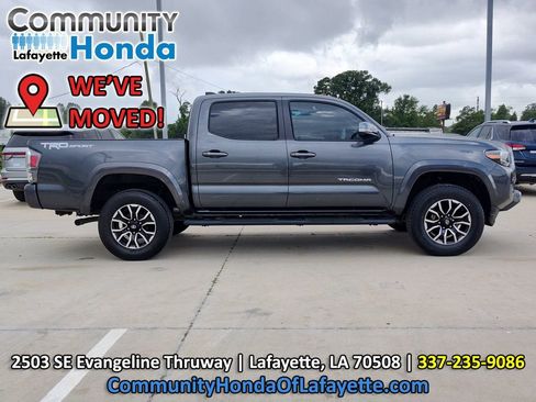Used 2020 Toyota Tacoma TRD Sport w/ Technology Package RWD image 13