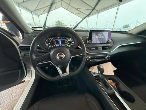 Used 2019 Nissan Altima 2.5 S FWD image 15