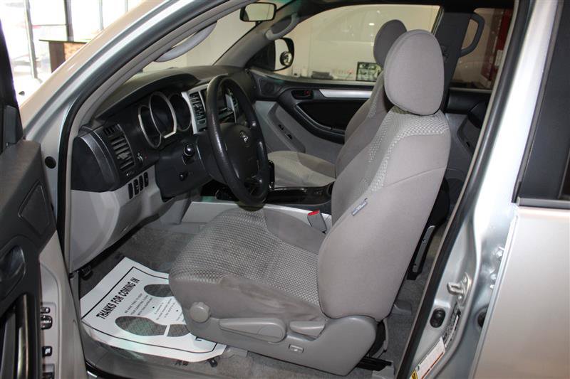 Used 2007 Toyota 4Runner SR5 AWD/4WD image 22