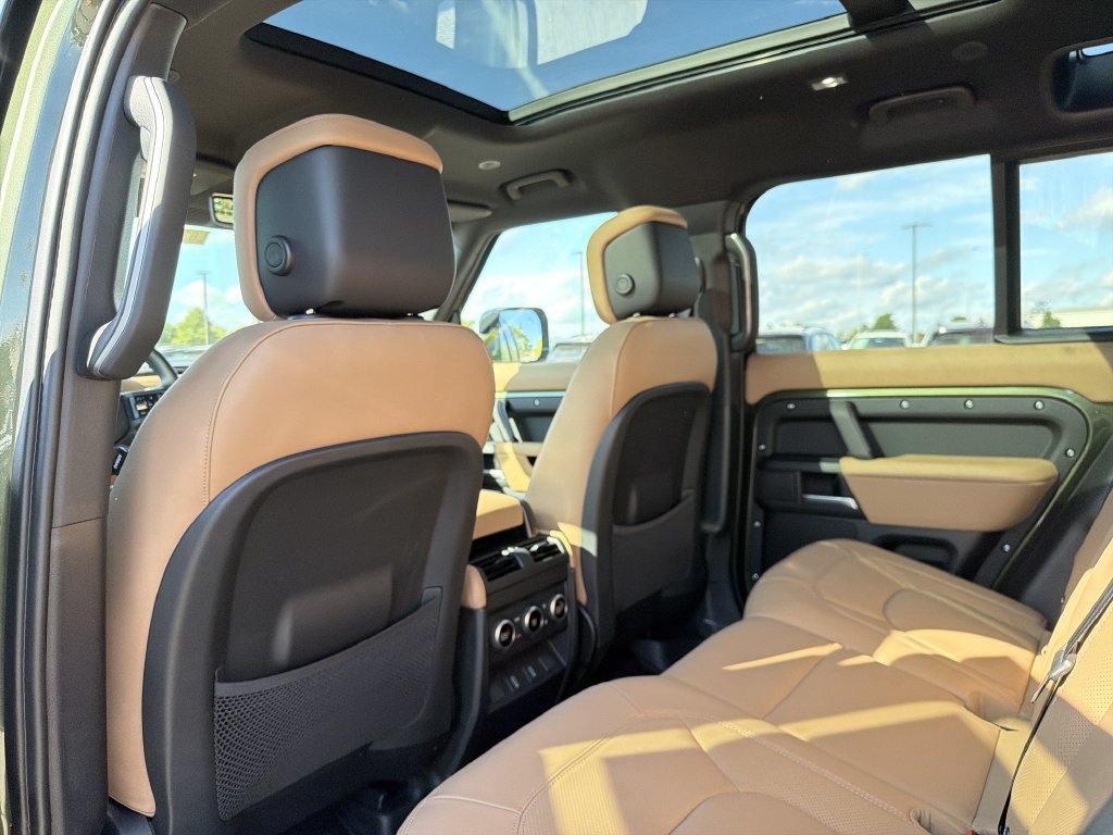 New 2026 Land Rover Defender 110 S AWD/4WD image 11