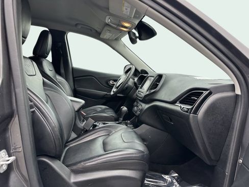 Certified 2023 Jeep Cherokee Altitude Lux image 12