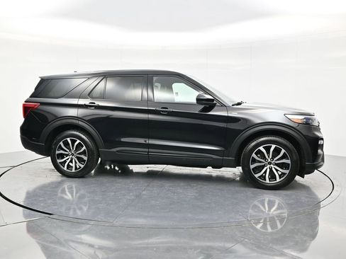 Used 2022 Ford Explorer ST-Line w/ Class IV Trailer Tow Package AWD/4WD image 4