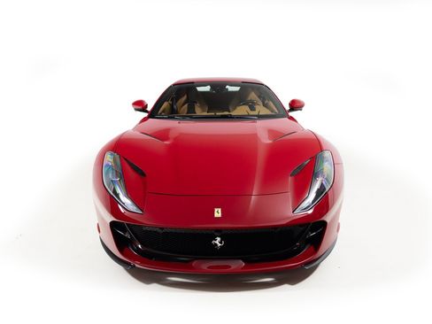Used 2022 Ferrari 812 GTS RWD image 2
