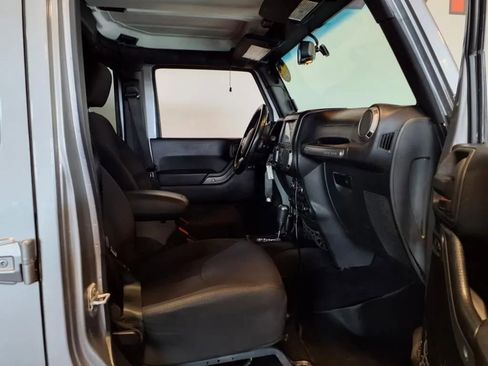 Used 2014 Jeep Wrangler Unlimited Sport w/ Quick Order Package 24S image 11