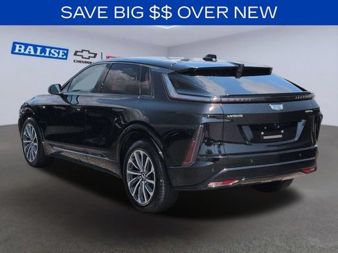 Certified 2024 Cadillac Lyriq Sport w/ LPO, Floor Liner Package AWD/4WD image 6
