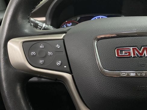 Used 2022 GMC Acadia Denali w/ Denali Ultimate Package image 20