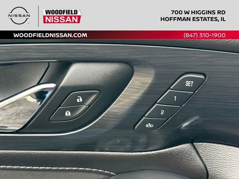 Used 2021 Chevrolet Traverse High Country w/ LPO, Floor Liner Package AWD/4WD image 23