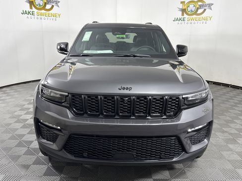 New 2025 Jeep Grand Cherokee Limited w/ Luxury Tech Group II image 3