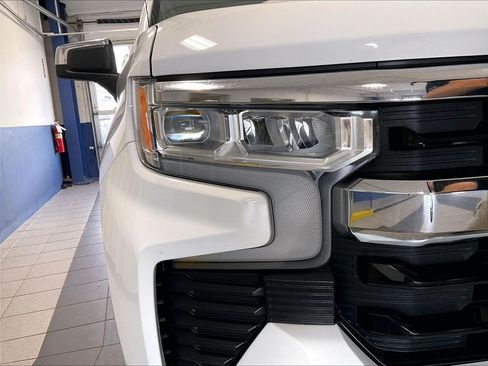 Used 2023 Chevrolet Silverado 1500 LT AWD/4WD image 33