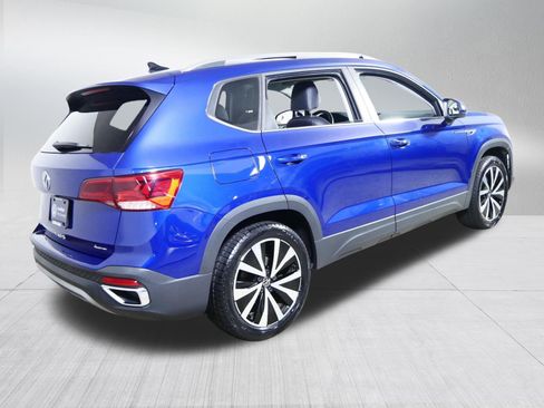 Used 2023 Volkswagen Taos SE AWD/4WD image 7