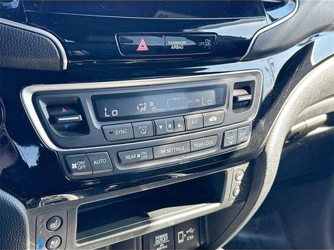 Used 2023 Honda Passport Elite image 16