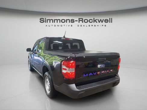 Used 2022 Ford Maverick XL FWD image 3