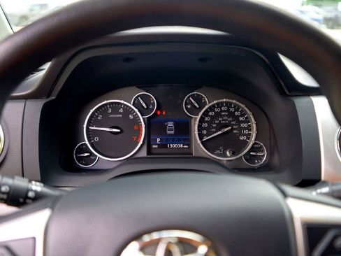 Used 2014 Toyota Tundra SR5 w/ SR5 Upgrade Package AWD/4WD image 16