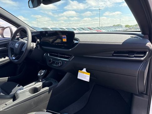 New 2026 Buick Envista Preferred FWD image 35