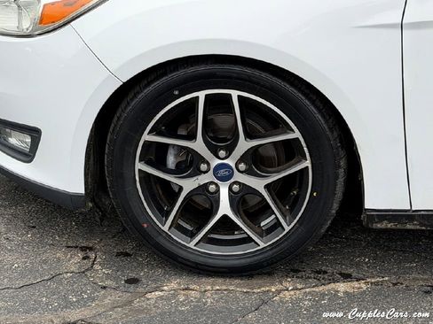 Used 2018 Ford Focus SEL FWD image 47